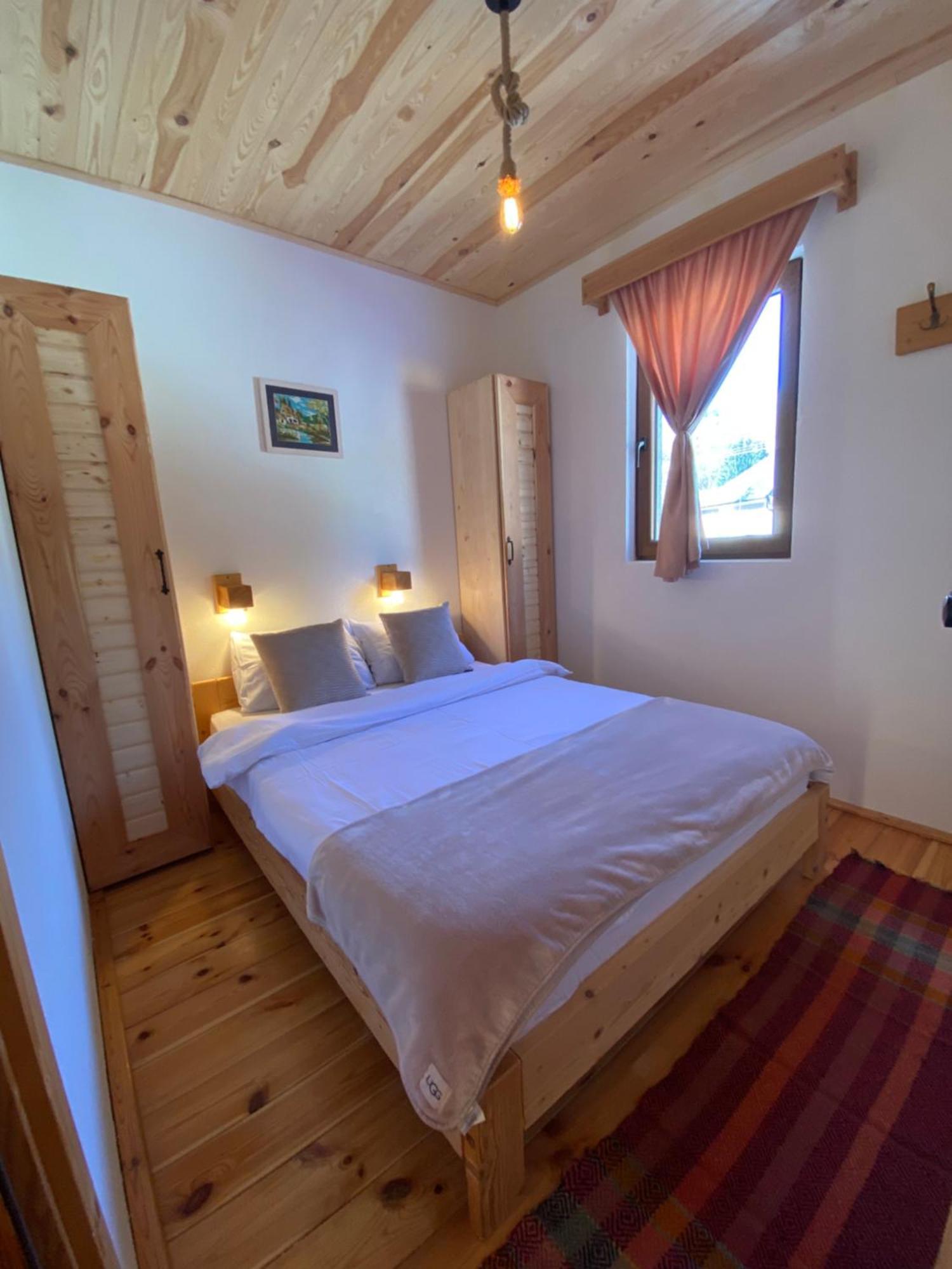 Pubhouse & Rooms Pahulja Kolašin Kültér fotó