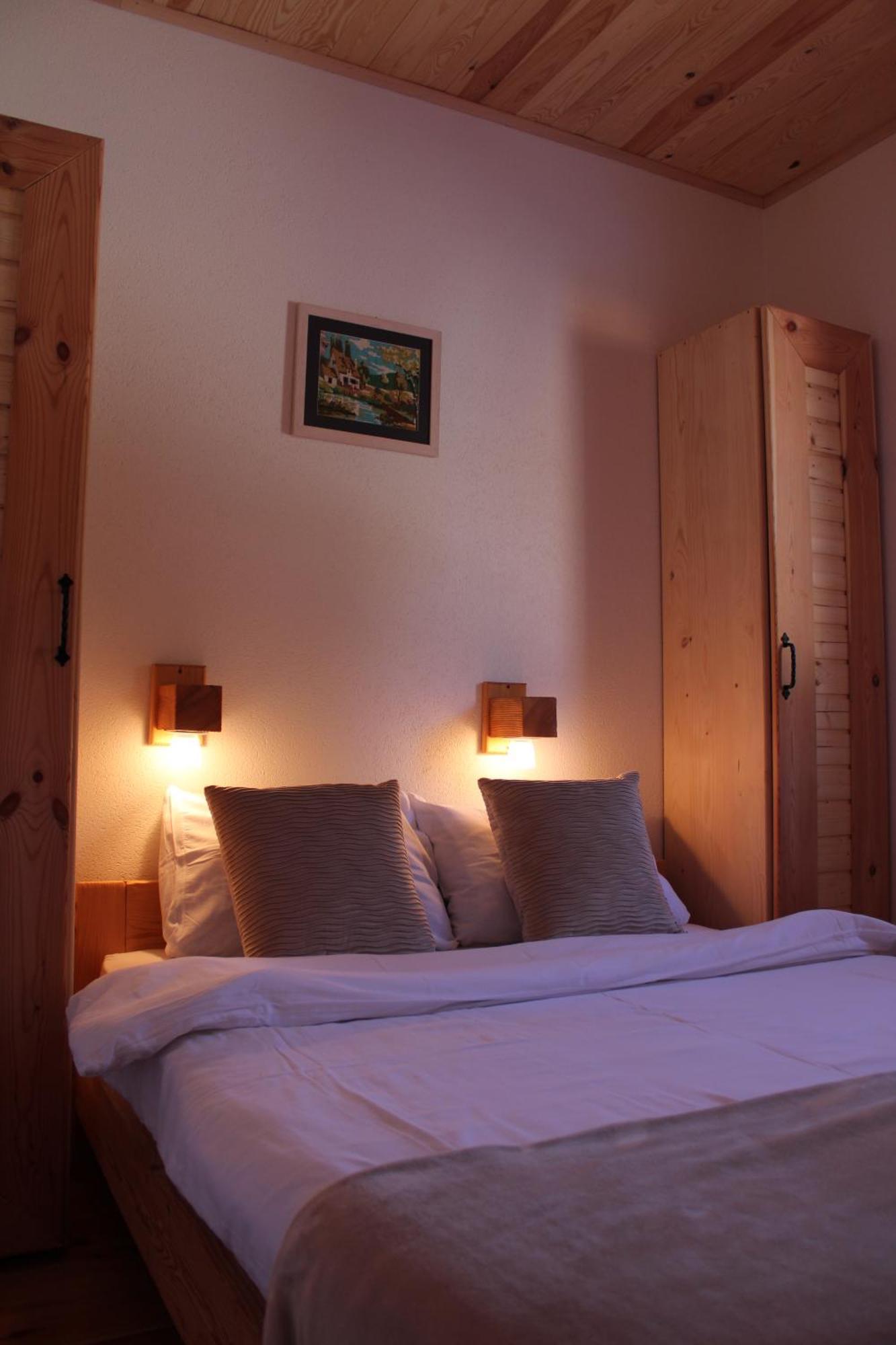 Pubhouse & Rooms Pahulja Kolašin Kültér fotó
