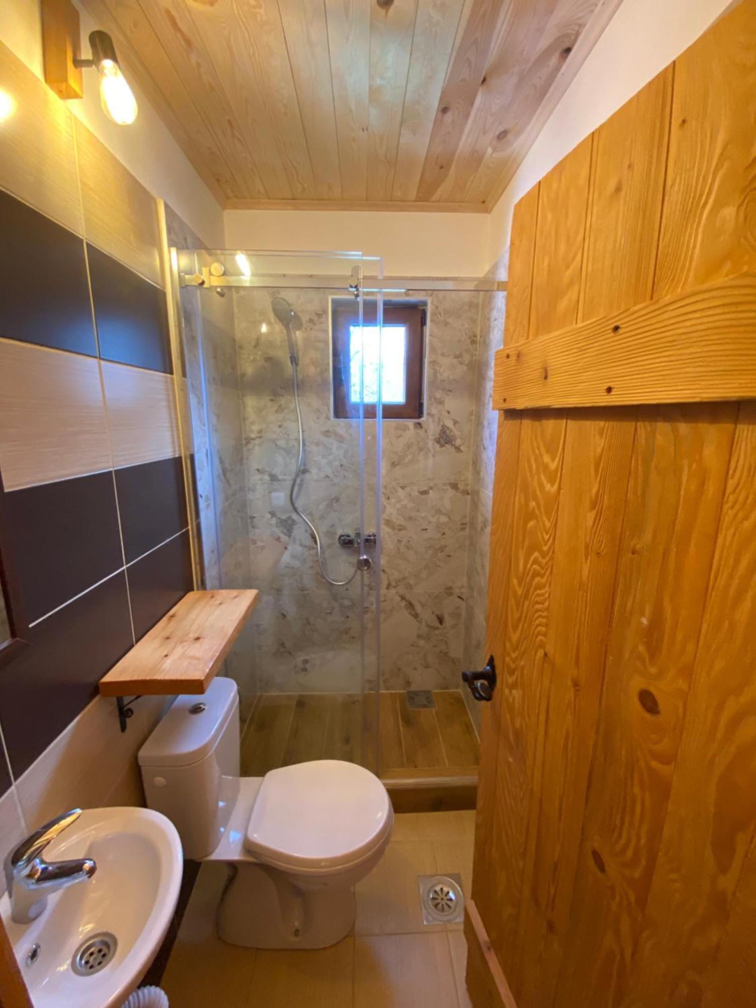 Pubhouse & Rooms Pahulja Kolašin Kültér fotó